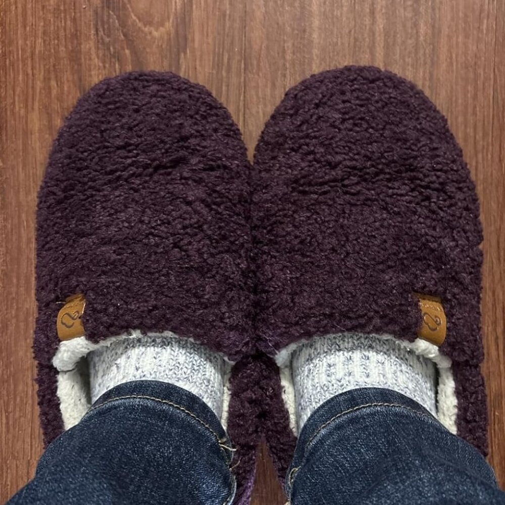 🆕EverFoam Women Dark Aubergine Faux Shearling Memory‎ Foam Lightweight Shoes